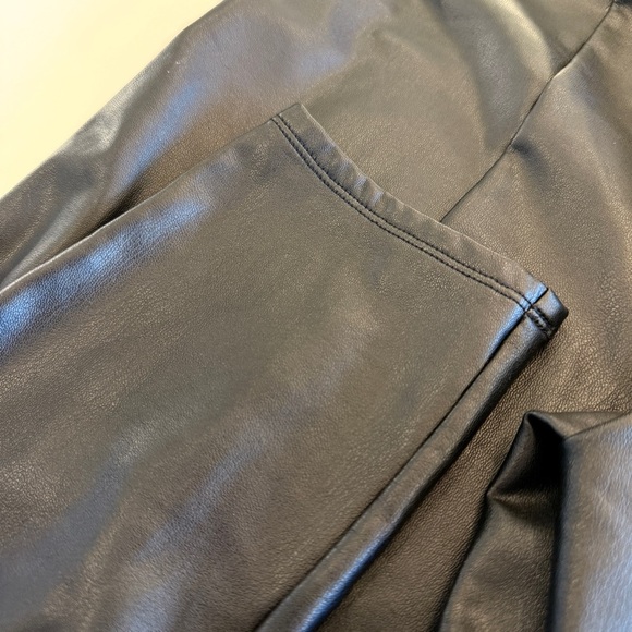 LOFT Women's Vegan Leather Leggings Black Size L Elastic Waist Casual Date Night - Picture 9 of 11